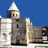 دیوار شرقی قسمت نگهداری ظروف کلیسا