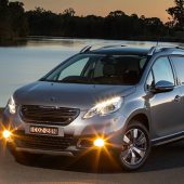بررسی پژو 2008 (2017 Peugeot 2008)