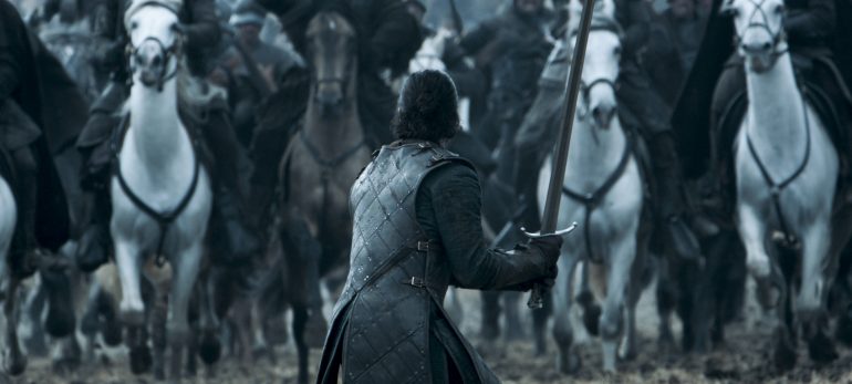 جان اسنو واقعی در فصل 8 Game Of Thrones و کلیپی زیبا از نبرد های با شکوه وی در طول سریال …
