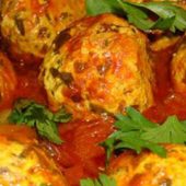 طرز تهیه کوفته مرغ با زرشک و گردو