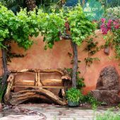زینت بخشی به باغ و باغچه با به بکار بردن مصالح مختلف