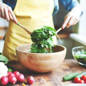 چه مواد غذایی خاصیت چربی سوزی دارند