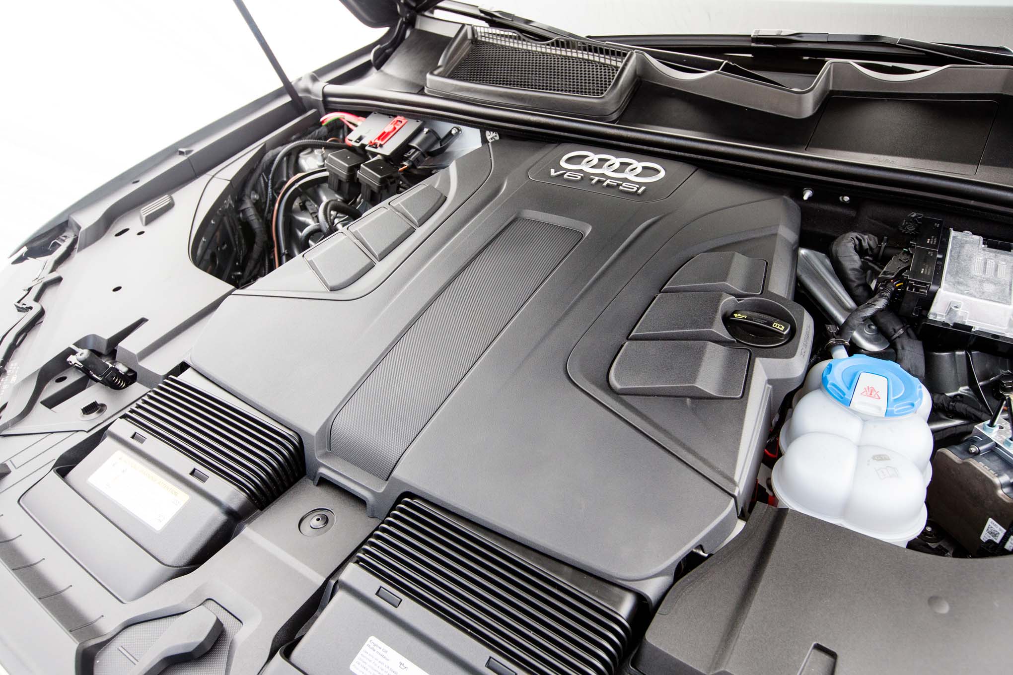 نقد و بررسی آئودی Q7 یک شاهکار مهندسی (2017 Audi Q7 )