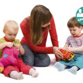چگونه باید با اطفال رفتار کنیم؟