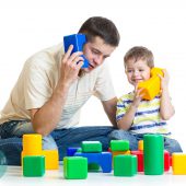بازی هایی که می تواند فکر و ذهن کودک را تقویت کند